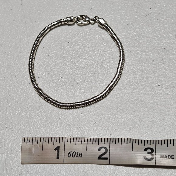 Elegant Silver Tone Snake Chain Bracelet Classic Minimalist Fashion Jewelry Wome - Picture 4 of 4